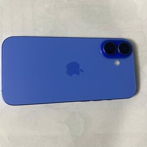 Apple iPhone 16 128GB Unlocked